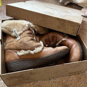 Born Clements Fur Trimmed Boots Gently Used
